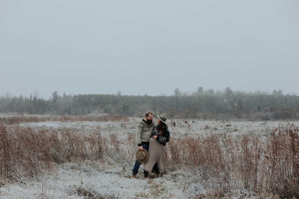 Winter maternity session in the Ottawa Valley.
