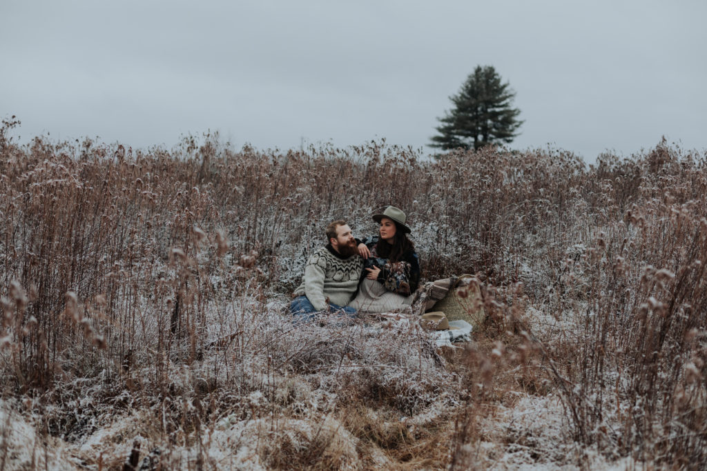 Winter maternity session in the Ottawa Valley